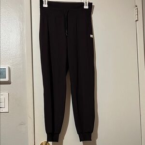 Vuori | Dark purple joggers